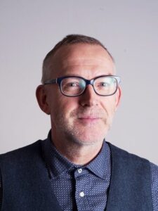 Dirk Voorhoof: Een Blik op het Leven en Werk van de Nederlandse Journalist - Bekende Juristen en Advocaten