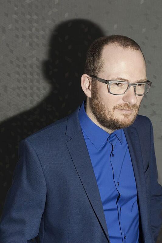 Frank Tjepkema: Het Leven en Werk van een Inspirerende Ondernemer - Stylisten