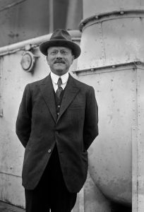 De Fascinerende Geschiedenis van André Citroën: Innovator en Autobouwer - Stedelijke Planners