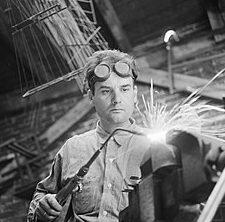 Carel Visser: Het Leven en Werk van een Meesterlijke Kunstenaar - Schilderen en Beeldhouwen