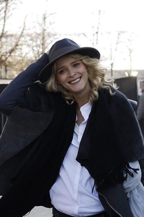 Carmen Kass: Het Leven en de Carrière van een Topmodel - Modellen