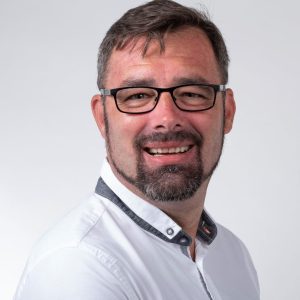 Renée Düring: Het Leven en de Carrière van een Inspirerende Vrouw - Stylisten