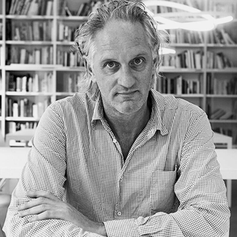 Erik Kessels: Een Blik op het Leven en Werk van de Creatieve Visionair - Grafisch en Modeontwerpers