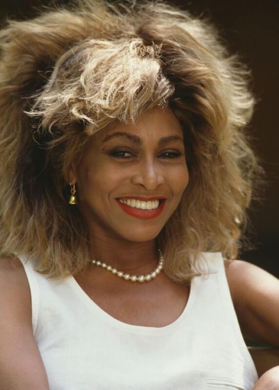Tina Turner: Het Inspirerende Leven van een Muzieklegende - Bekende Emigranten