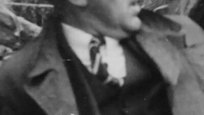 Gaston Duribreux: Het Leven en Werk van een Inspirerende Persoonlijkheid - Schrijvers en Dichters