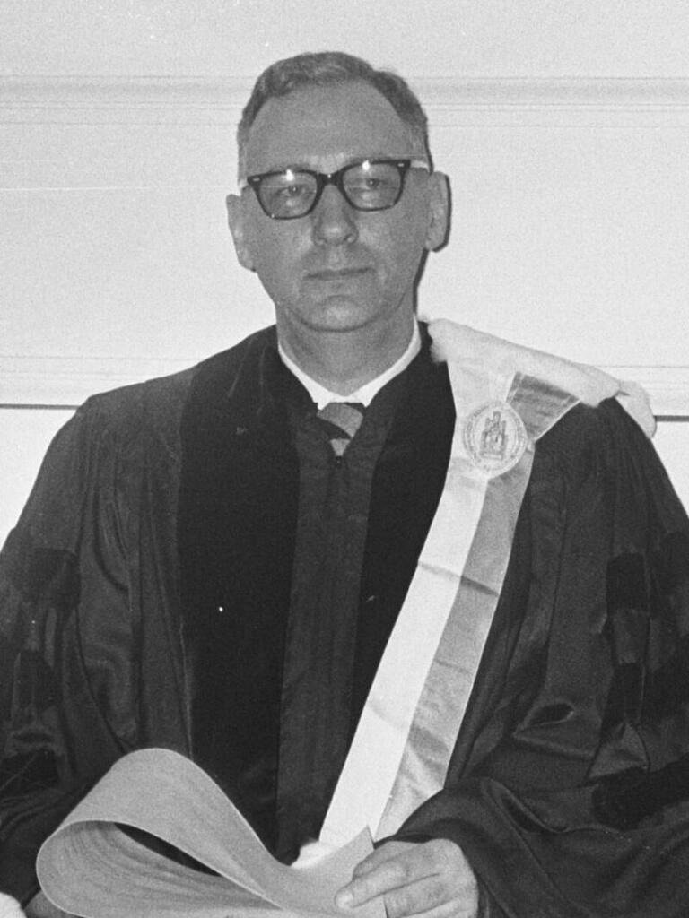 Tjalling Koopmans: Leven en Werk van de Nobelprijswinnaar in de Economie - Wetenschappers