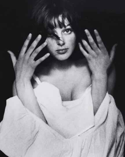 Het Leven en Werk van Sanne Sannes: Een Diepgaande Biografie - Fotografen