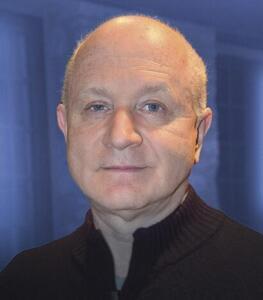 George Benjamin: Het Leven en Werk van een Meesterlijke Componist - Orkestmuzikanten