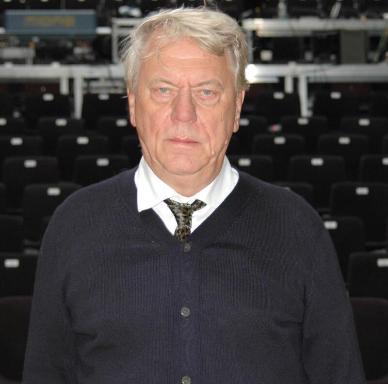 Johan Simons: Een Diepgaande Biografie van de Nederlandse Regisseur - Film- en Theaterregisseurs