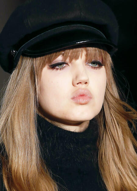 Lindsey Wixson: De Opkomst van een Iconische Modepersoonlijkheid - Modellen