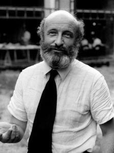 Vittorio Gregotti: Een Meesterlijke Architectuurvisie en Zijn Invloed op de Moderne Bouwkunst - Stedelijke Planners