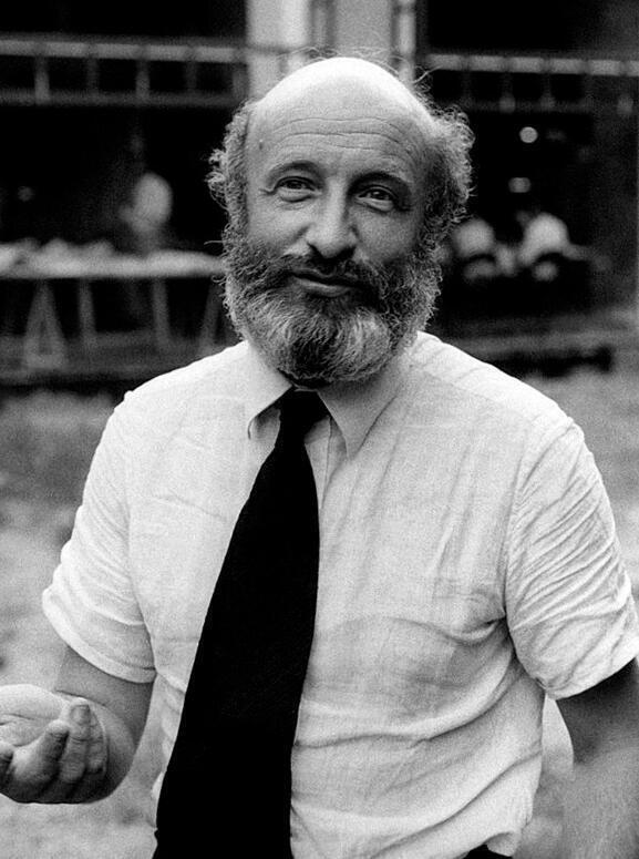 Vittorio Gregotti: Een Meesterlijke Architectuurvisie en Zijn Invloed op de Moderne Bouwkunst - Stedelijke Planners