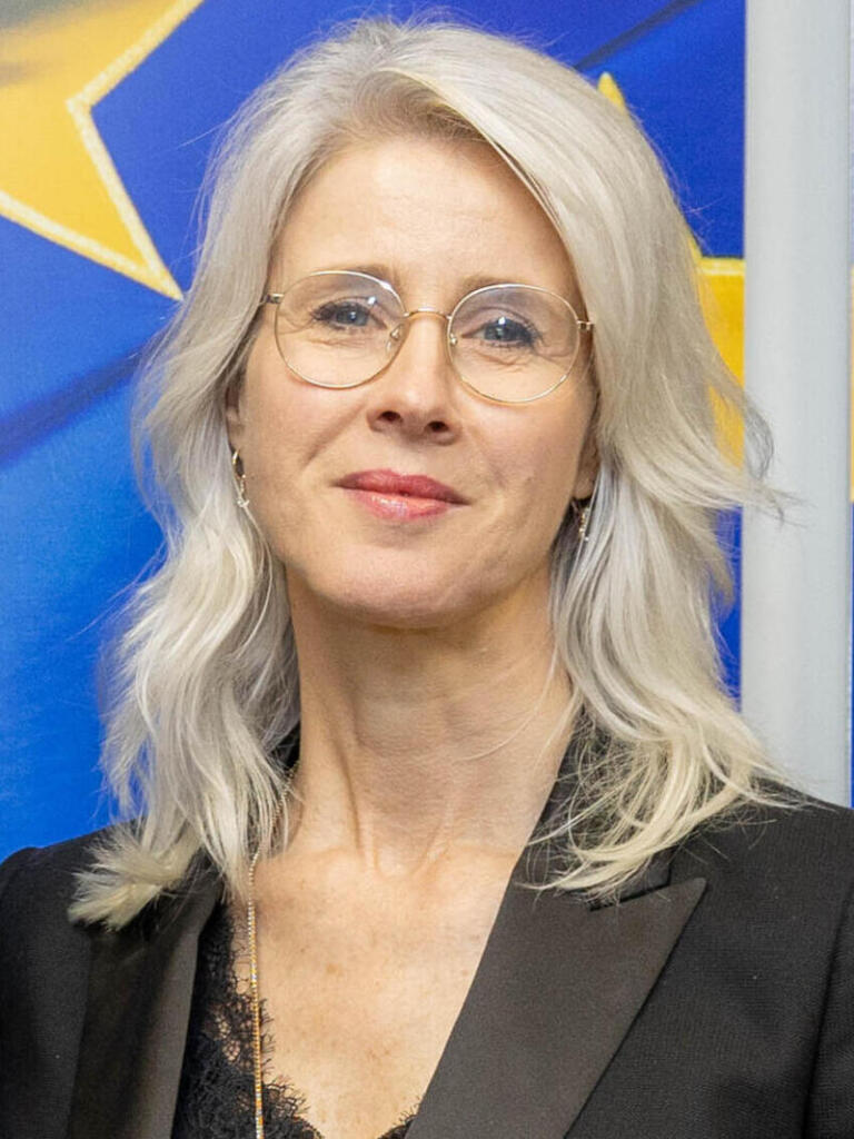 Mona Keijzer: Een Diepgaande Kijk op Haar Leven en Carrière - Publieke Functionarissen