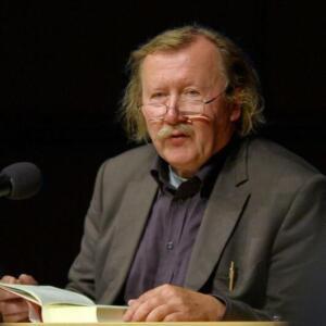 Peter Sloterdijk: Leven en Werk van de Vooruitstrevende Filosoof - Filosofen en Denkers