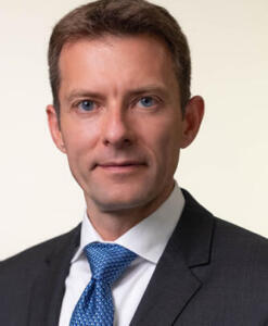 Thomas Mertens: Het Leven en Werk van een Vooruitstrevende Wetenschapper - Sprekers bij Wetenschappelijke en Culturele Prijzen