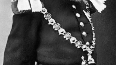King Leopold II van België: Een Controversiële Heerser en Zijn Erfenis - Afstammelingen van Historische Figuren